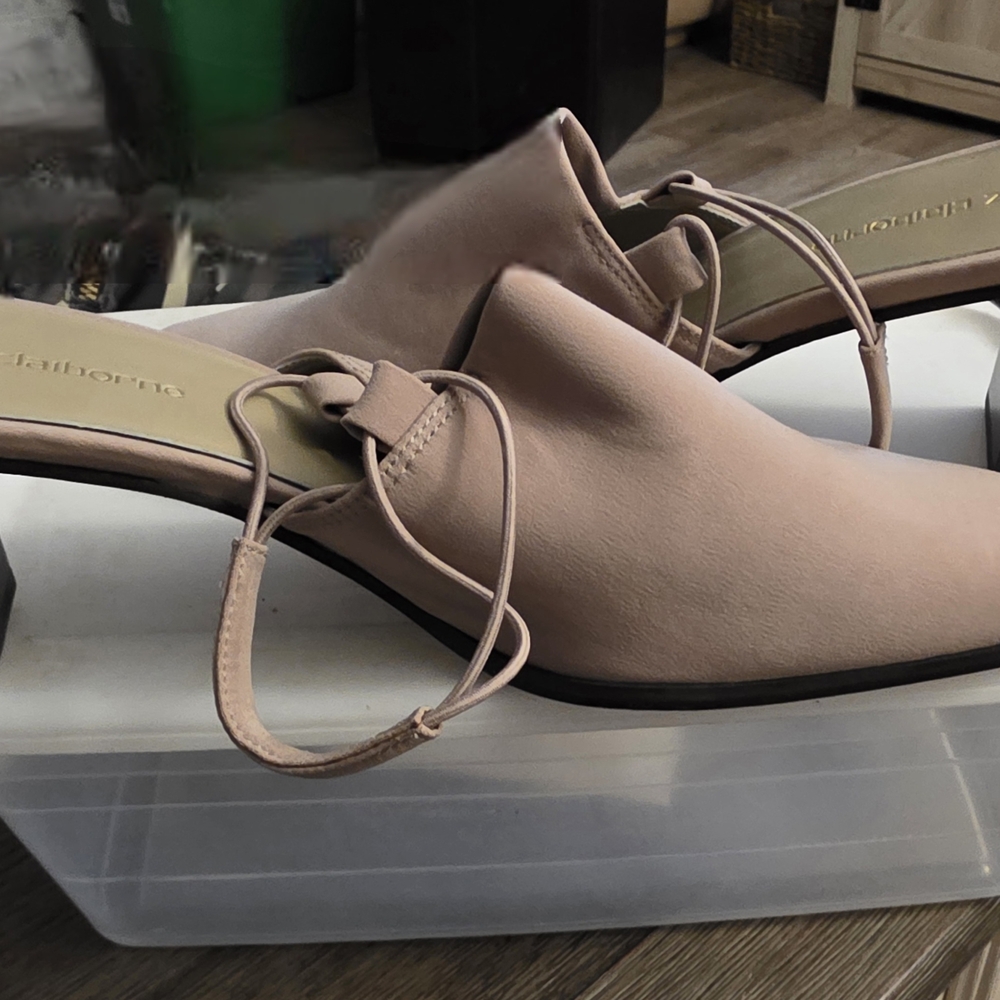 Liz Claiborne Women's Blush Mules